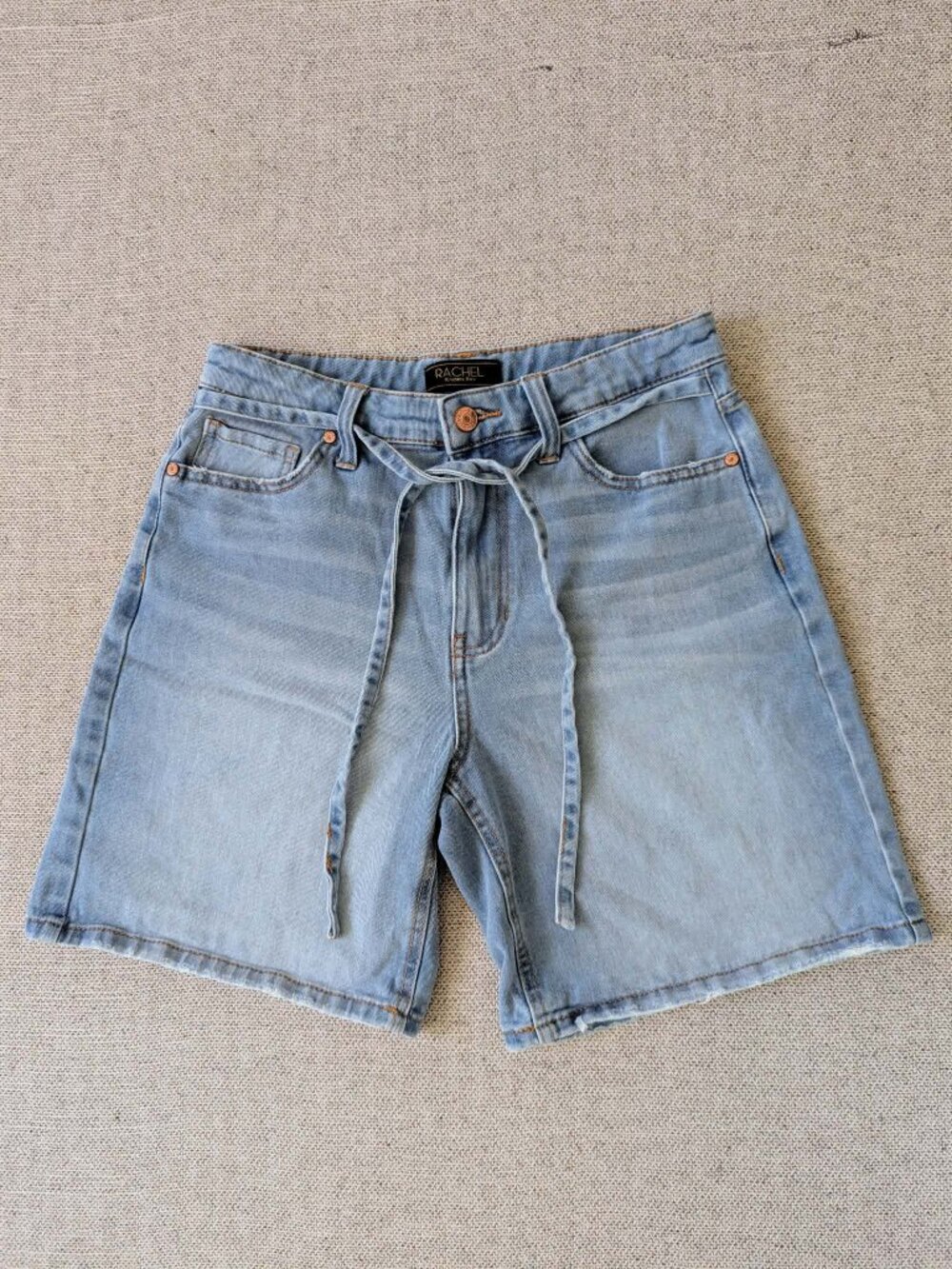 RACHAEL Rachel Roy Denim Bermuda Shorts Size 6/28 Light Wash